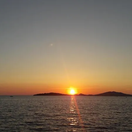 Haeuschen Am In Mit Privat Parkplatz Сasa de vacaciones Vodice
