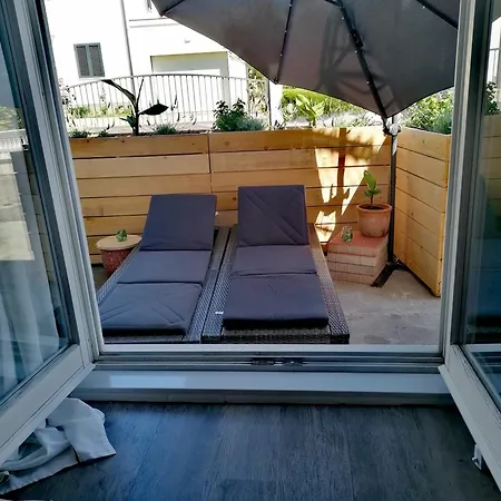 Haeuschen Am In Mit Privat Parkplatz * Vodice